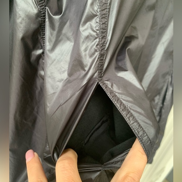 Lululemon All Roads Half 1/2 Zip Black Pullover Jacket Windbreaker Like New Sz 6 - Picture 7 of 13